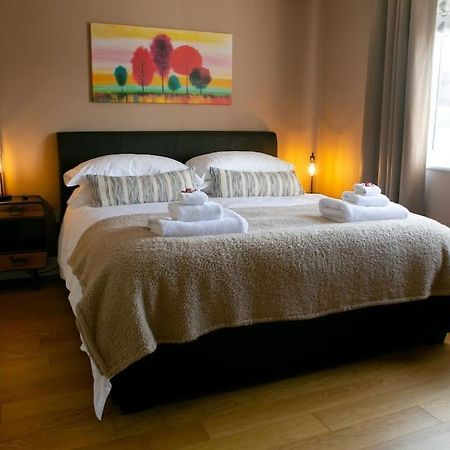 פאגהם Wow I'M Living On The Beach. Luxury 4 Bed Sleeps 8 מראה חיצוני תמונה